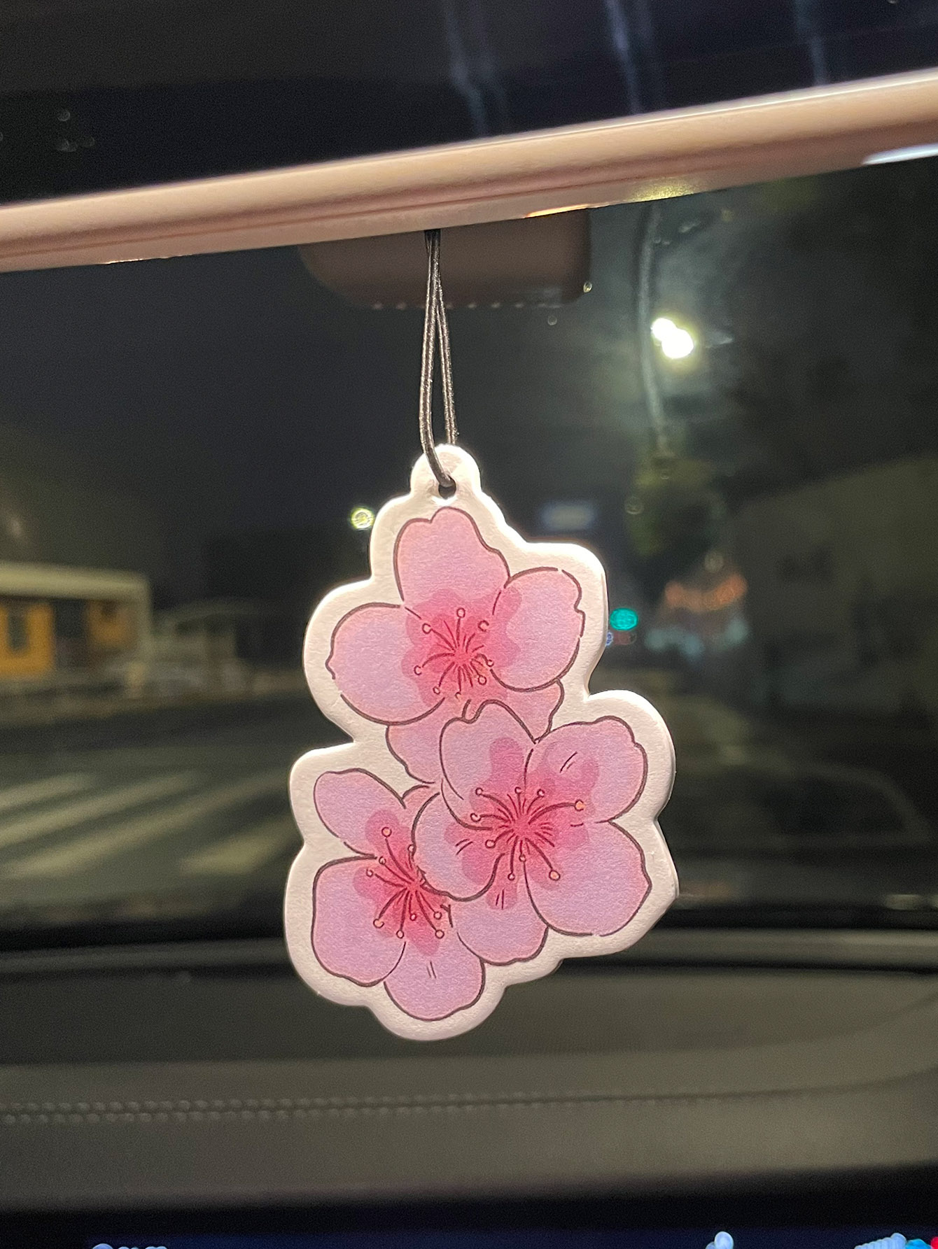 น้ำหอมปรับอากาศในรถยนต์กลิ่นซา - Home Fragrance Best บทวิจารณ์และราคา