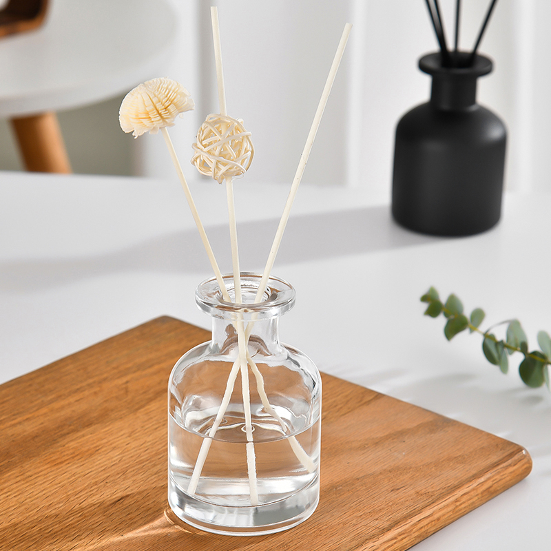 ขวดน้ำหอมปรับอากาศแบบใหม่ 1 ชิ - Home Fragrance Oud บทวิจารณ์และราคา