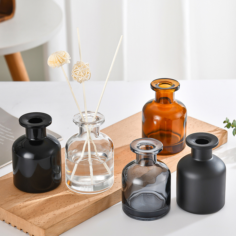 ขวดน้ำหอมปรับอากาศแบบใหม่ 1 ชิ - Home Fragrance Oud บทวิจารณ์และราคา